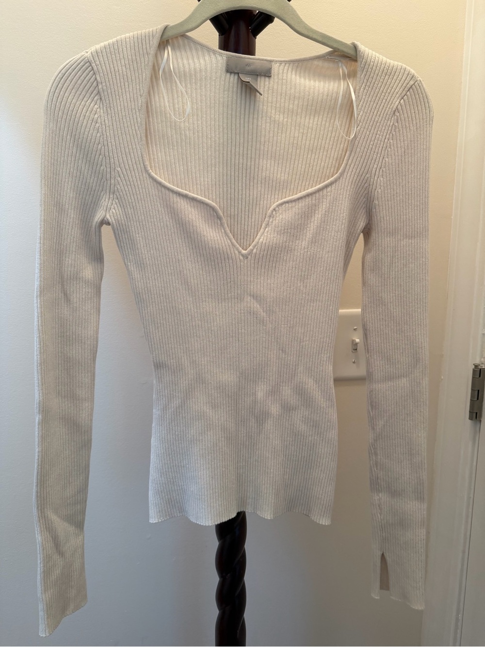 H&M Cream Ribbed V-Neck Long Sleeve Top